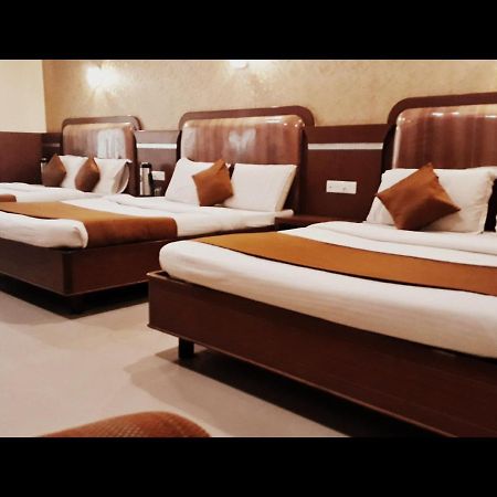Hotel Vishal Plaza 普里 外观 照片