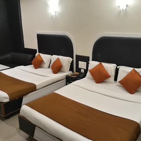 Hotel Vishal Plaza 普里 外观 照片