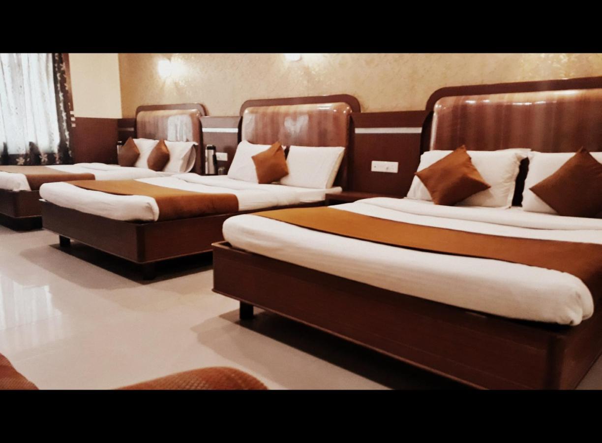 Hotel Vishal Plaza 普里 外观 照片