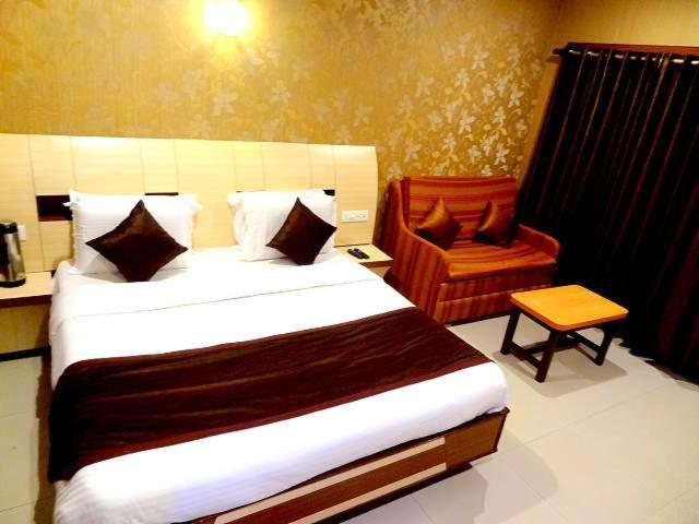 Hotel Vishal Plaza 普里 外观 照片